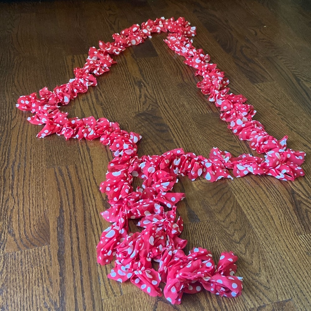 Beautiful scarf! - Picture 2 of 3